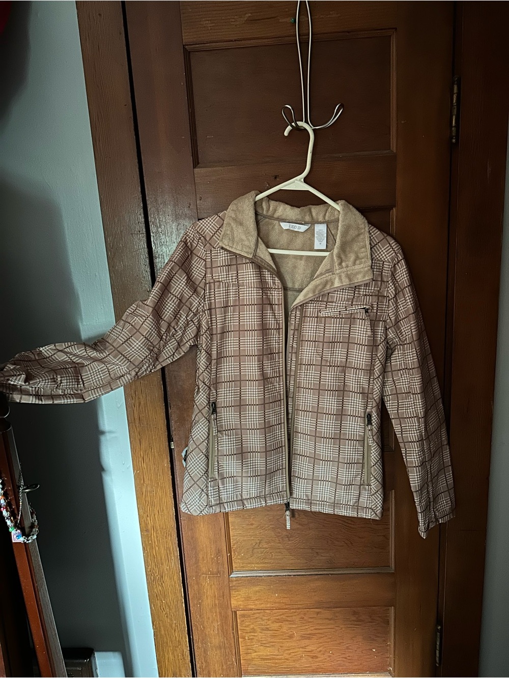 Izod Women's Beige Plaid Utility Jacket with Soft Collar